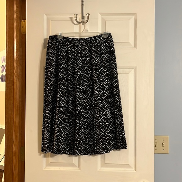 Vintage patterned blue and cream pull on midi skirt - Picture 1 of 4